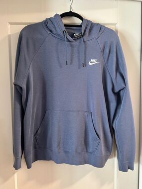 Women’s Nike Hoodie - L